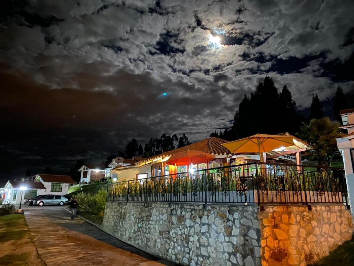 Hotel Cabanas San Cayetano Paipa Exterior foto