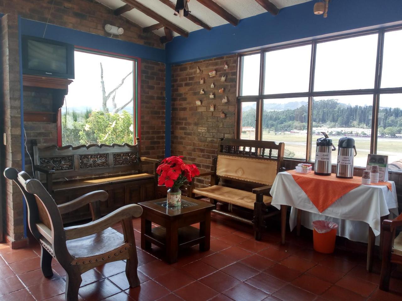 Hotel Cabanas San Cayetano Paipa Exterior foto