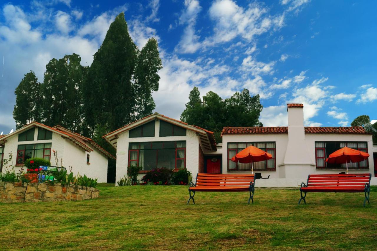 Hotel Cabanas San Cayetano Paipa Exterior foto